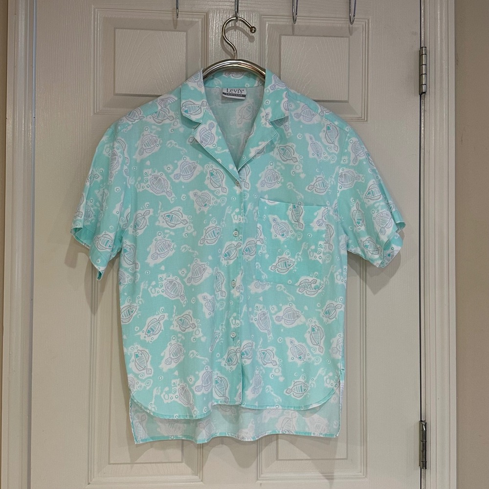Vintage Levis Sportswear Mint Green Fish Turtle Print Button Down Shirt Medium